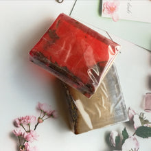 Load image into Gallery viewer, Natural Handmade Rose Foaming Soaps
